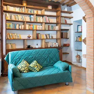 Appartamento Historic Center Studio!, Rapolano Terme